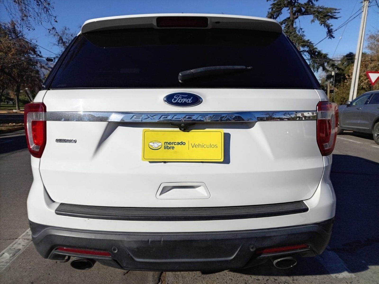 FORD EXPLORER ECOBOOST 2.3 AUT 2019 - Imagen 8 de 10