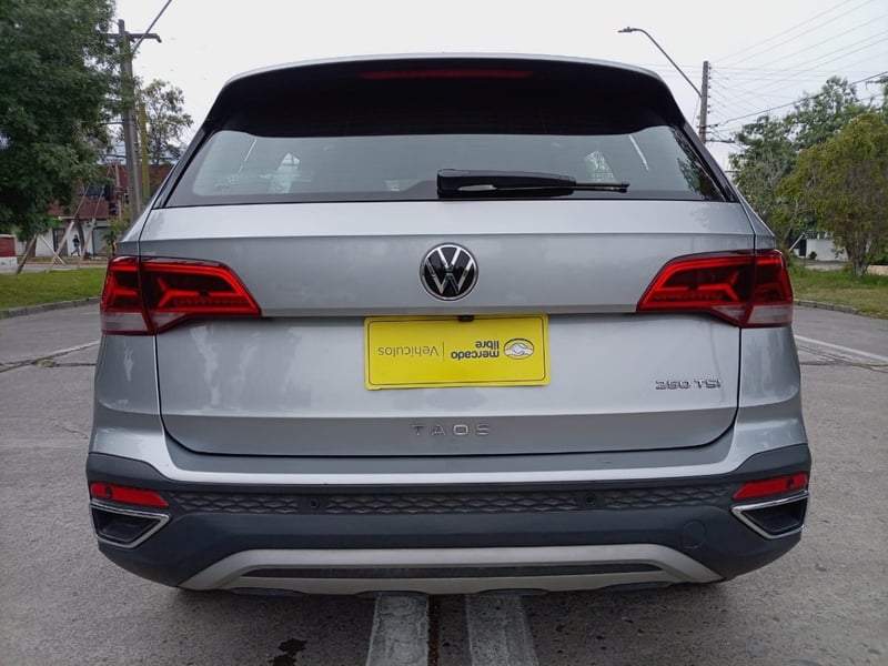Volkswagen TAOS 1.4 TSI HIGHLINE 4X2 AT 5P. 2025 - Imagen 6 de 10