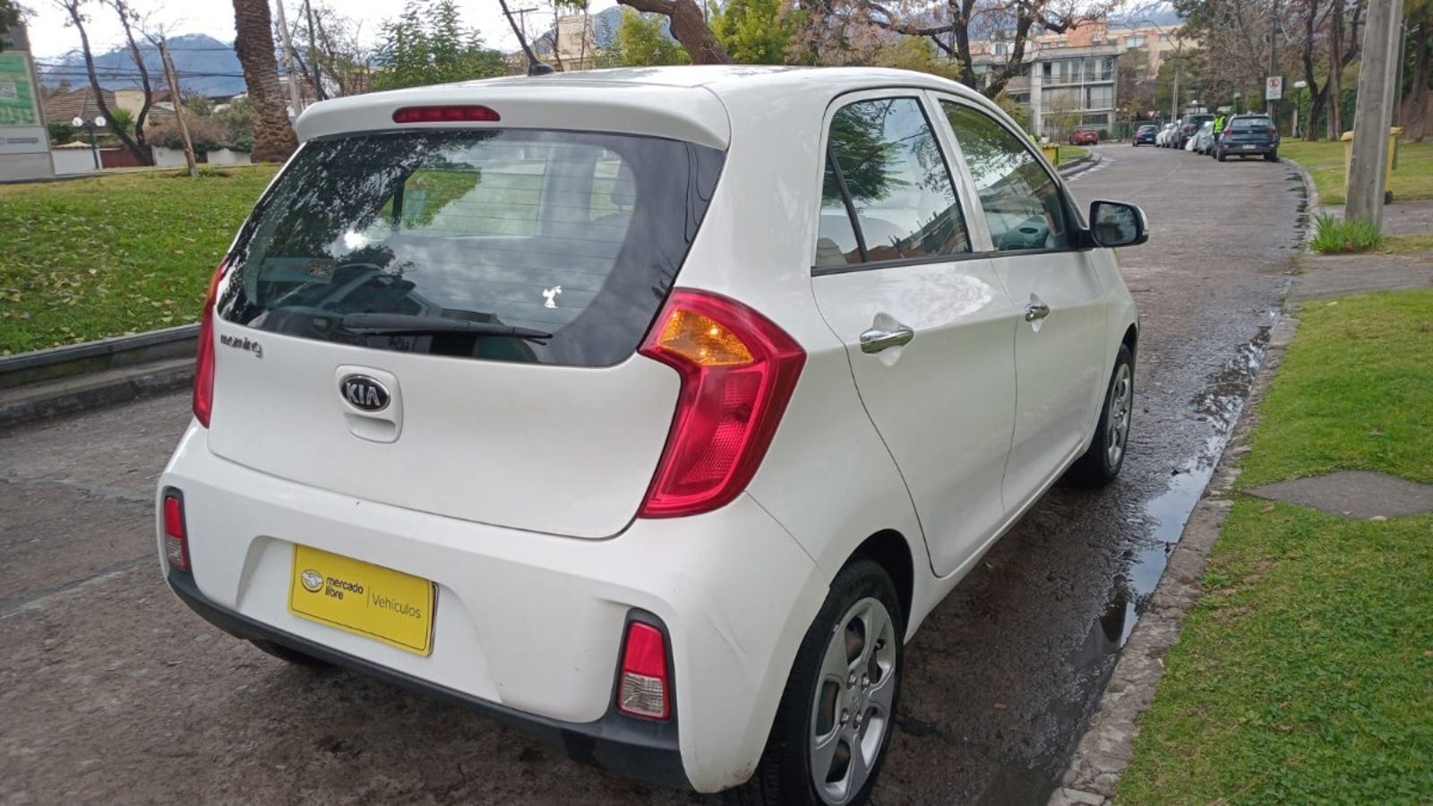 Kia MORNING EX 1.2 MT 2017 - Imagen 8 de 10