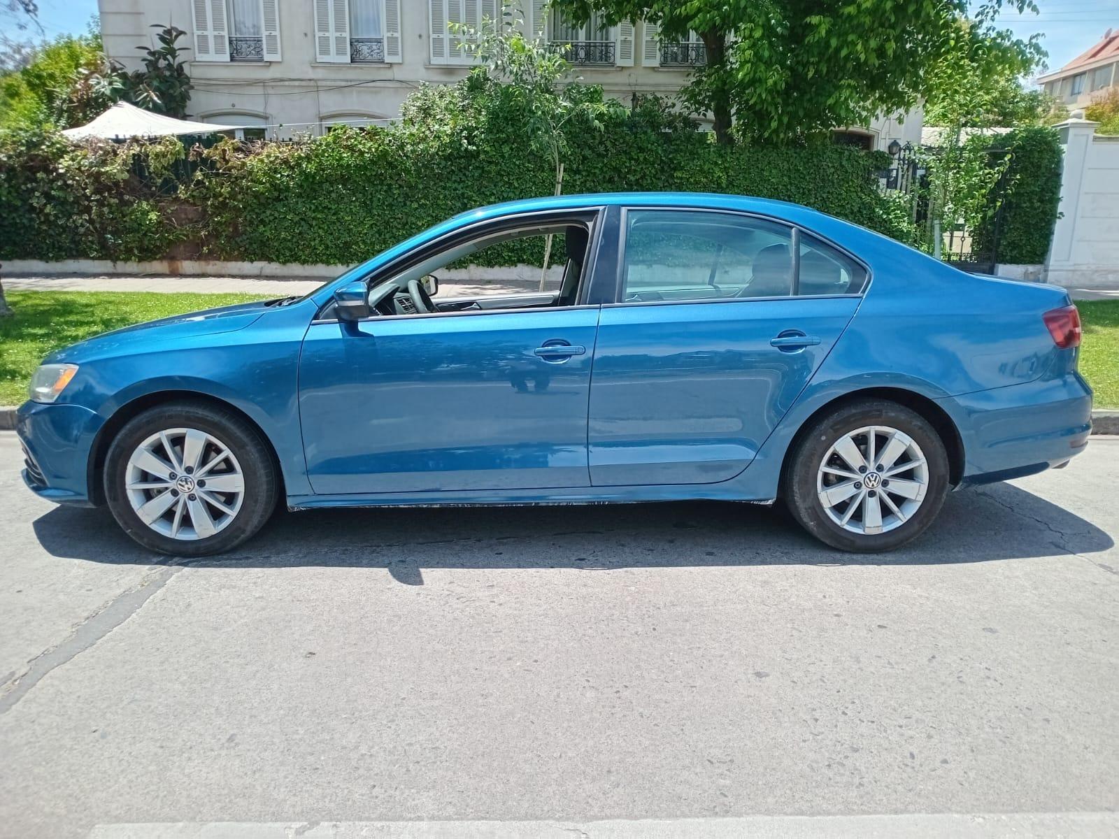 VOLKSWAGEN BORA 2.0 TDI AT 2017 - Imagen 7 de 9