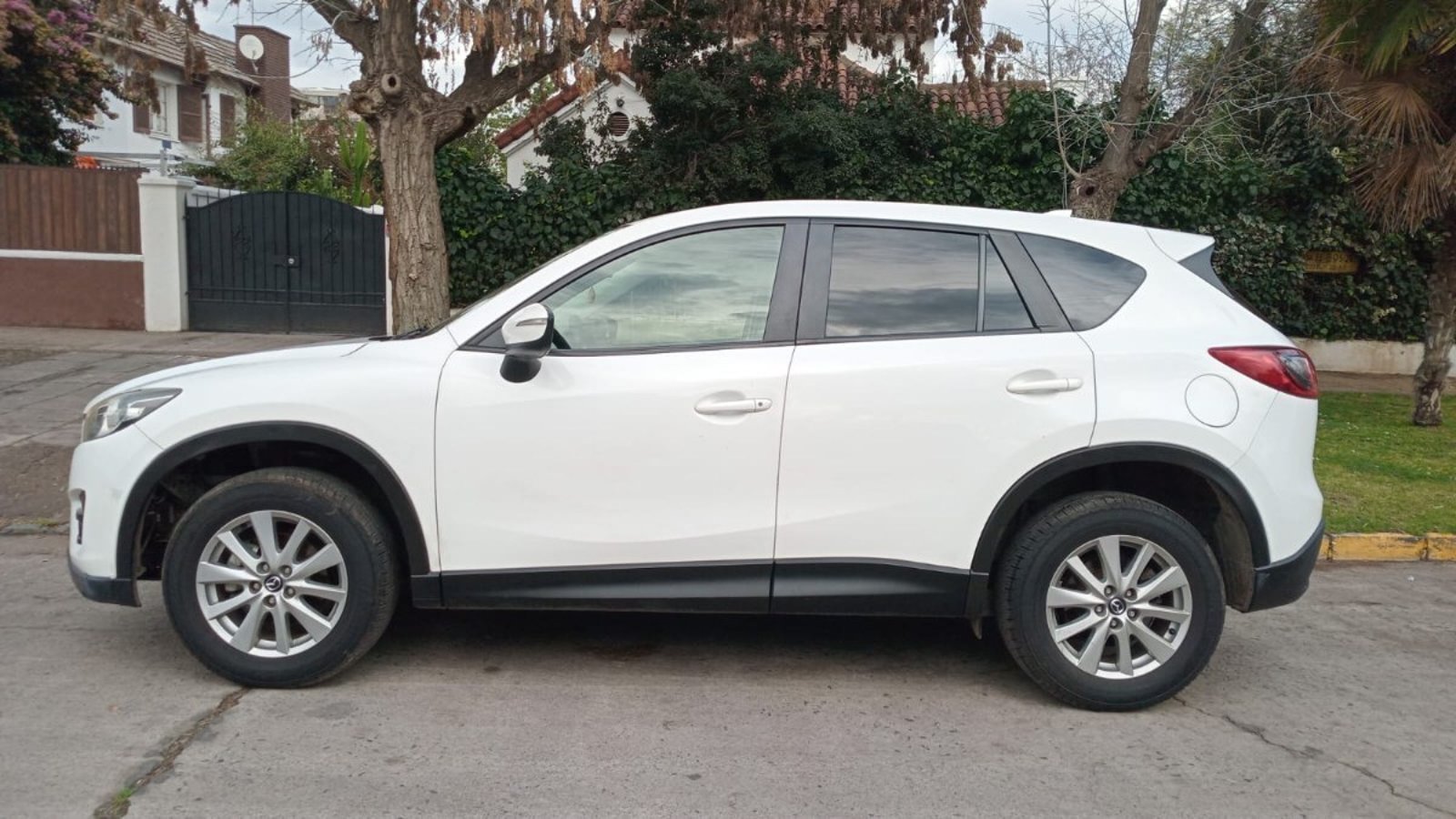 Mazda CX-5 R 2.0 AT 2015 - Imagen 7 de 10