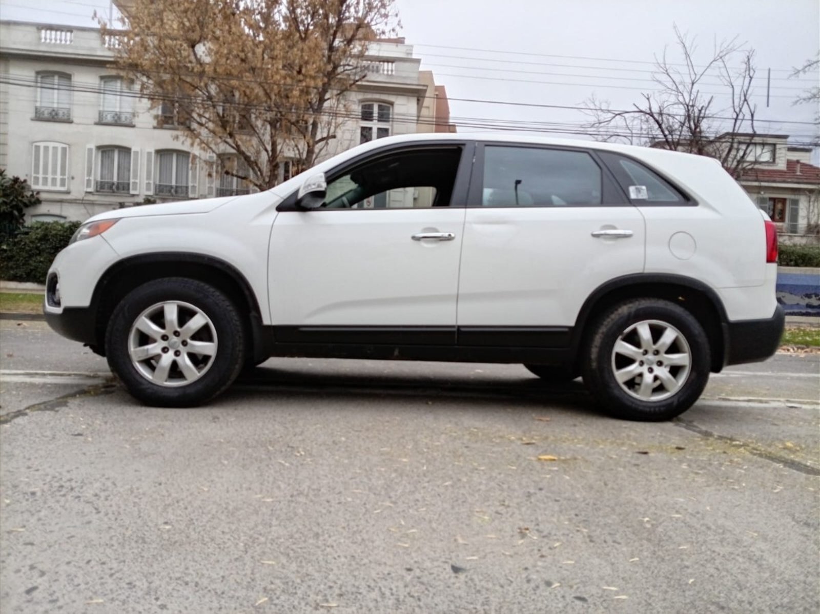 Kia SORENTO 2.4 AUT 2012 - Imagen 7 de 10