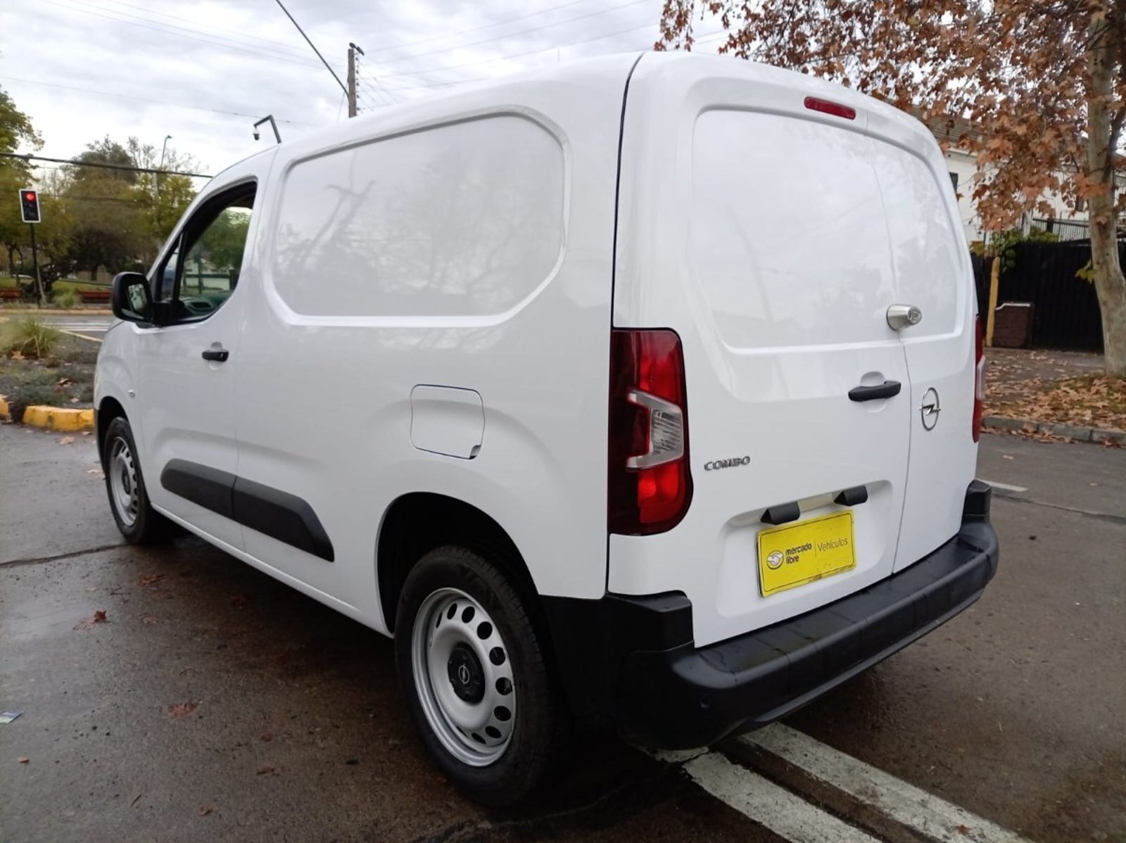 Opel COMBO 1.6T DIESEL 4X2 MT 5P. 2025 - Imagen 4 de 10