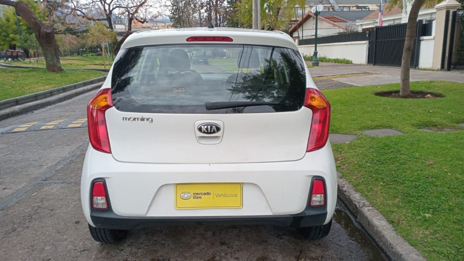 Kia MORNING EX 1.2 MT 2017 - Imagen 7 de 10