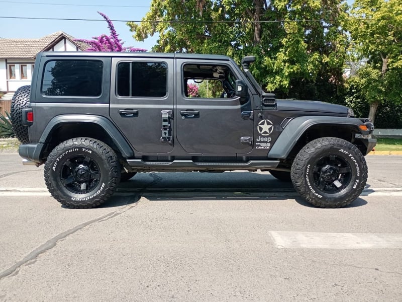 Jeep WRANGLER UNLIMITED SPORT 4X4 3.6 AUT 2019 - Imagen 7 de 10