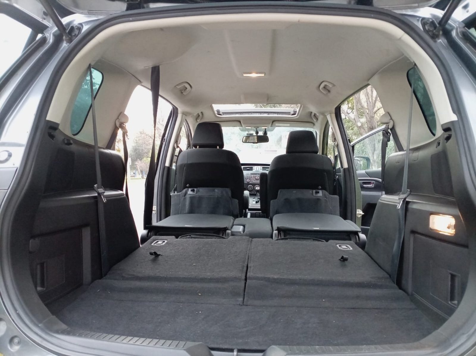 MAZDA 5 5 V 2.O AT 2016 - Imagen 10 de 10