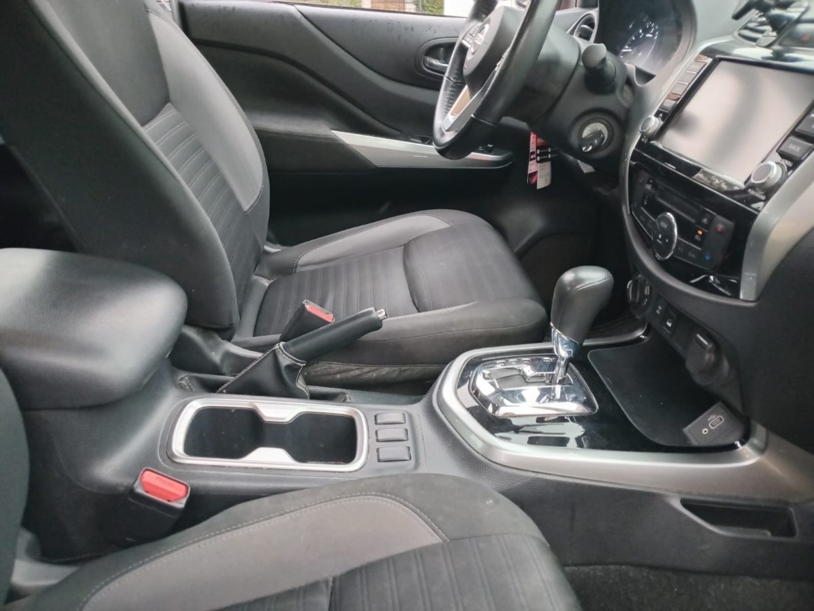 Nissan NAVARA 2.3D XE DIESEL 4X4 DOB.CAB. AT 4P. 2023 - Imagen 10 de 10