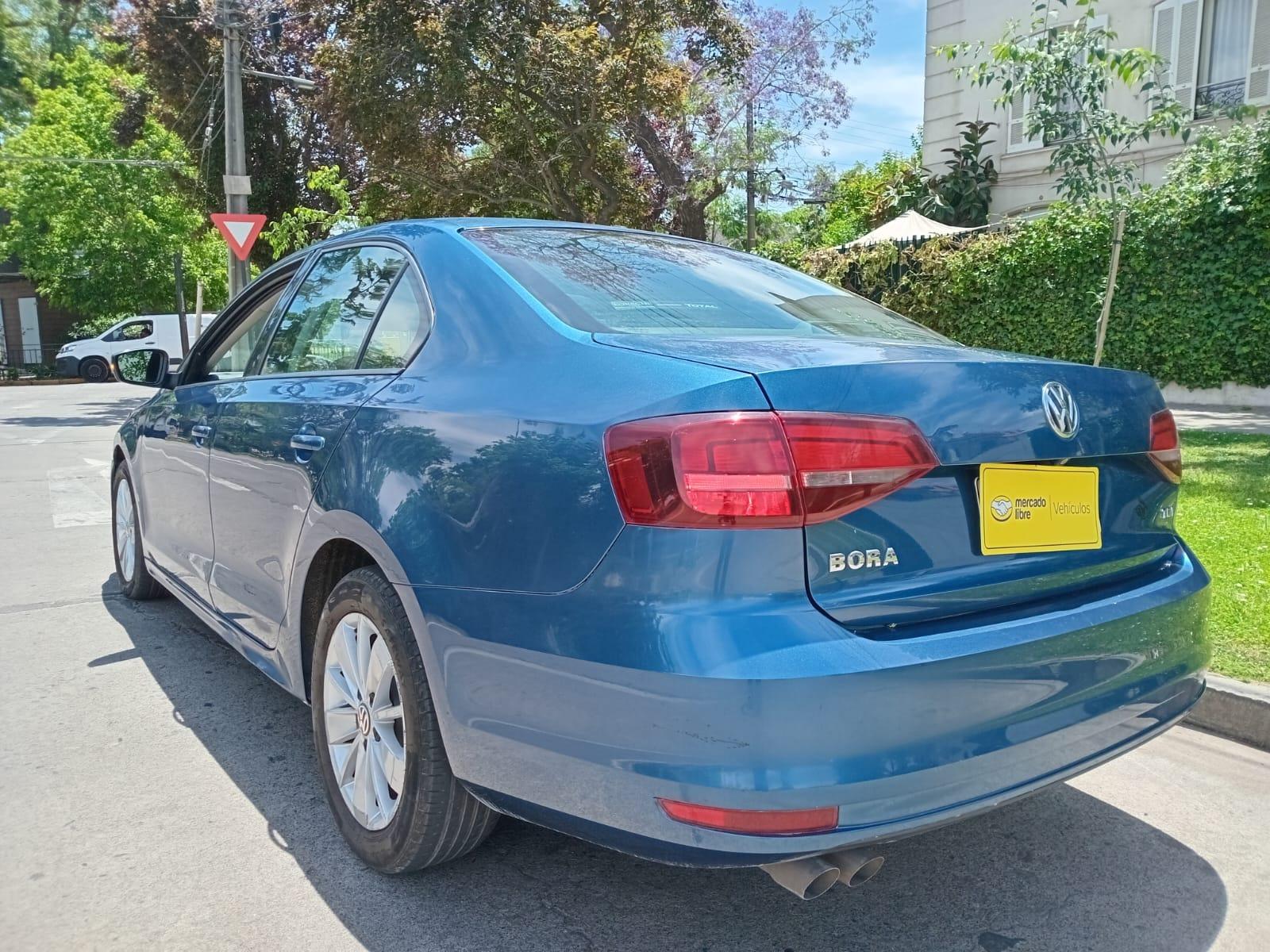 VOLKSWAGEN BORA 2.0 TDI AT 2017 - Imagen 4 de 9