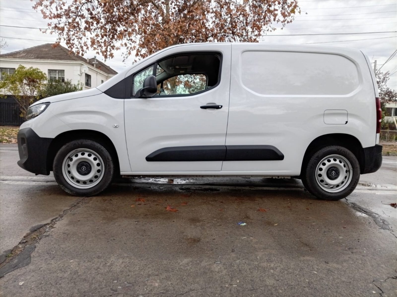Opel COMBO 1.6T DIESEL 4X2 MT 5P. 2025 - Imagen 7 de 10