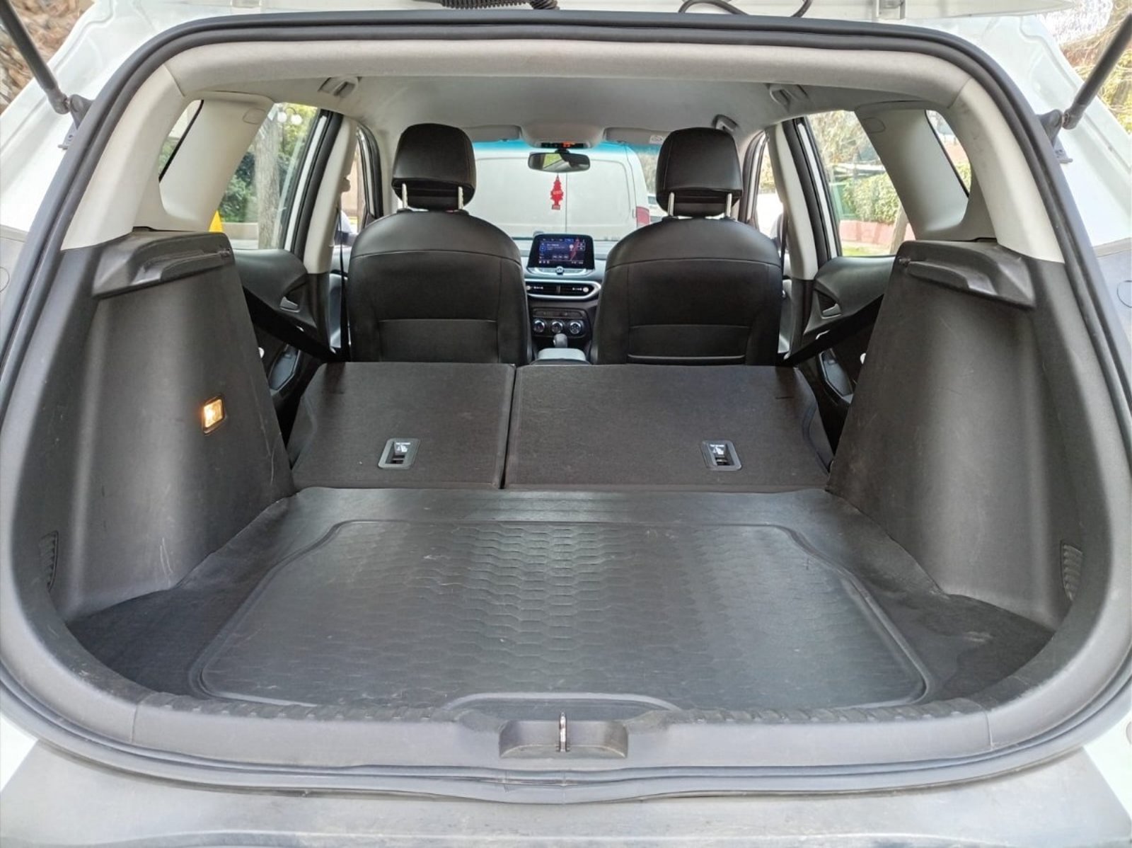Chevrolet TRACKER 1.2 LTZ AT 5P 2021 - Imagen 9 de 10