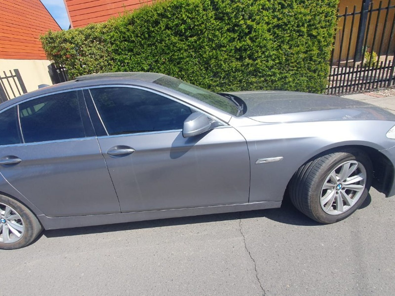 BMW 520I 2.0 AT 2013 - Foto 4 de 9