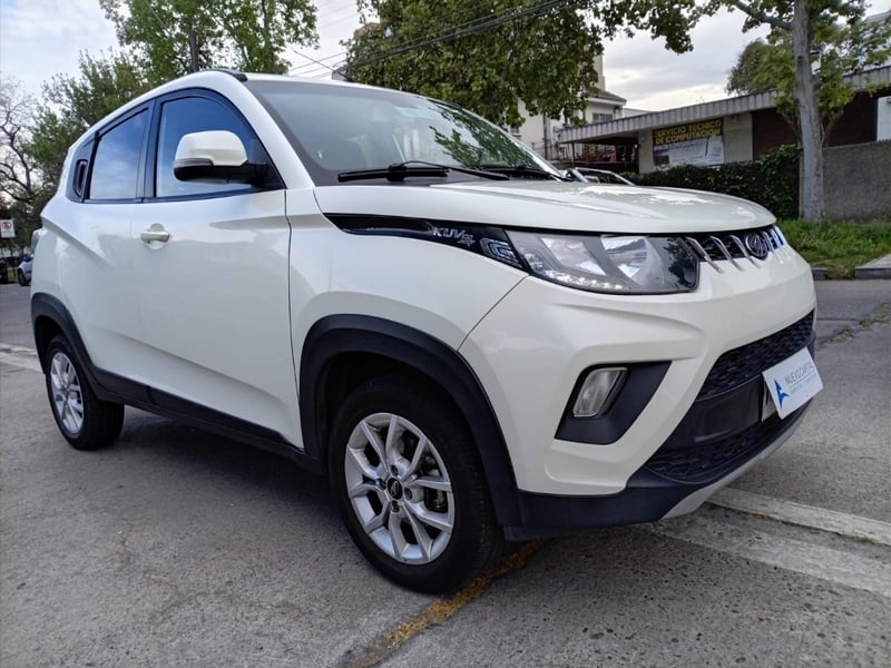 Mahindra KUV100 1.2 elite 4x2 MT 2022 - Imagen 3 de 10
