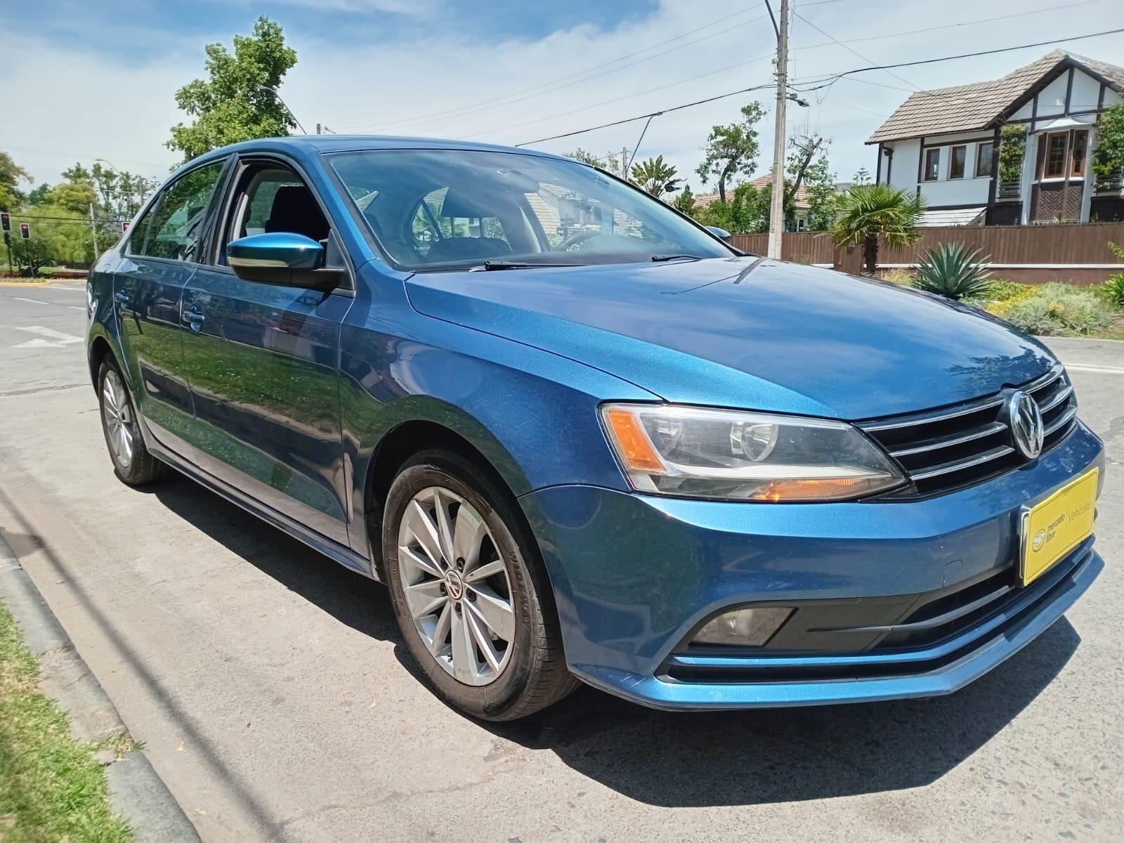 VOLKSWAGEN BORA 2.0 TDI AT 2017 - Imagen 3 de 9