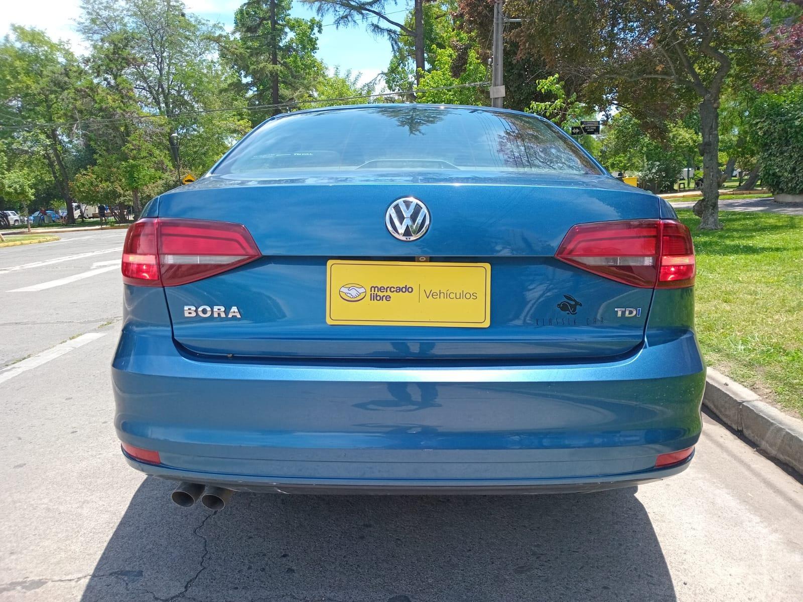 VOLKSWAGEN BORA 2.0 TDI AT 2017 - Imagen 8 de 9