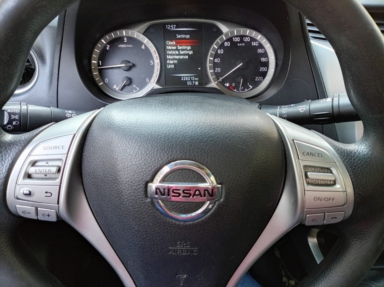 Nissan NP300 XE DCAB 2.3 4X2 DIESEL 2018 - Imagen 10 de 10