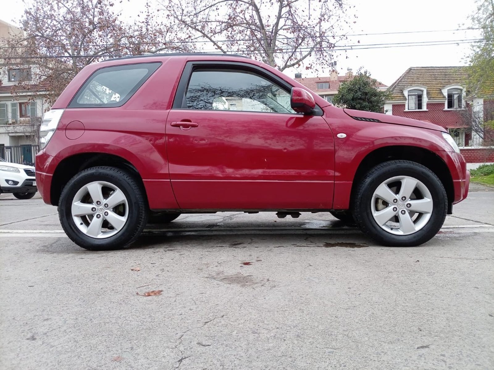 Suzuki GRAND VITARA 2.4 MT 4X4 2012 - Imagen 7 de 10