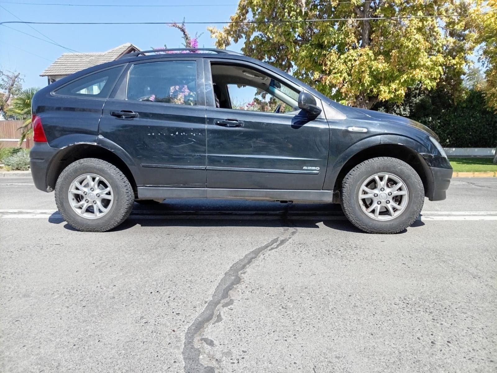 SSANGYONG ACTYON 2.3 MT 4X2 ABG 2010 - Imagen 4 de 10