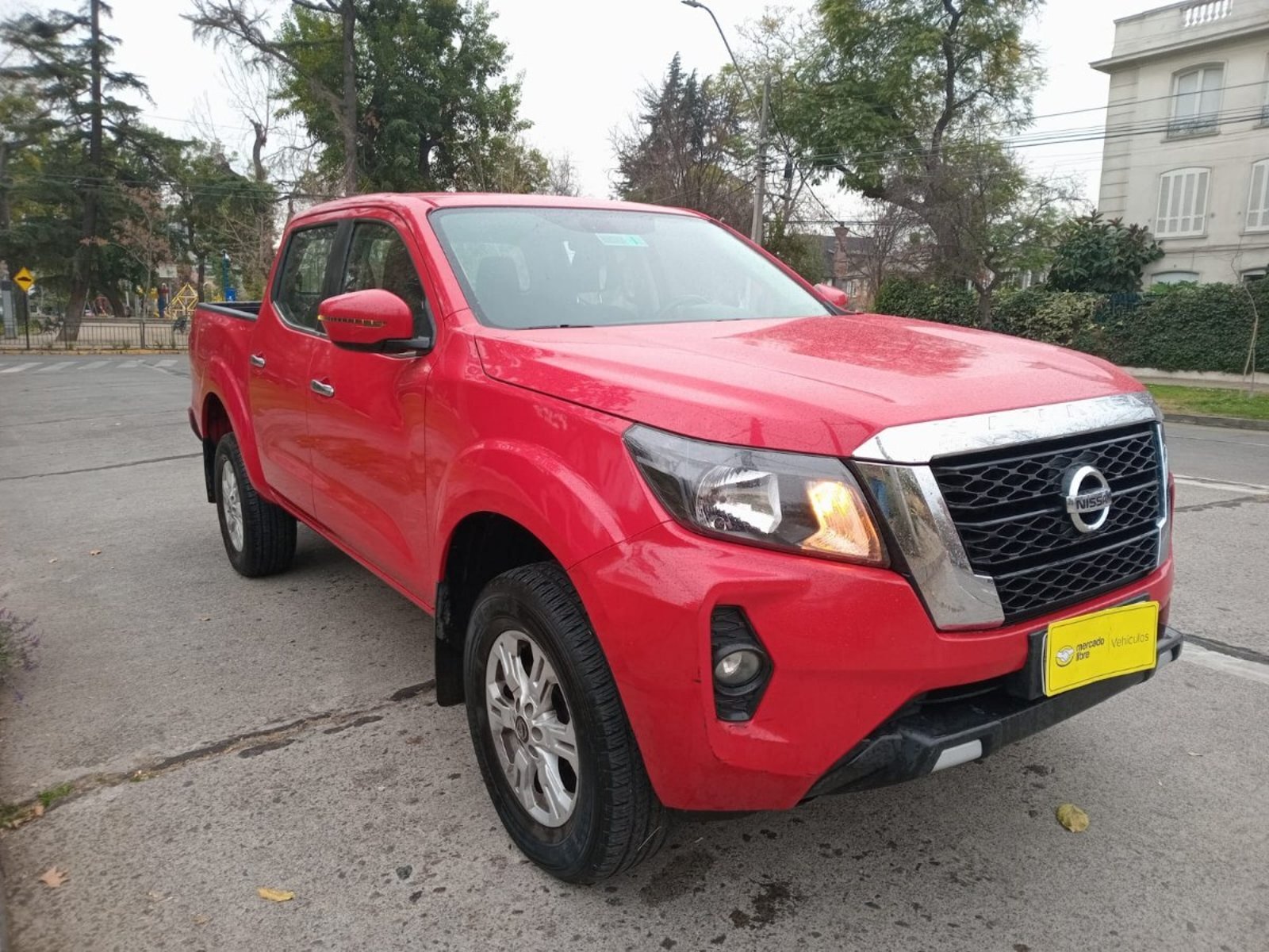Nissan NAVARA 2.3D XE DIESEL 4X4 DOB.CAB. AT 4P. 2023 - Foto 3 de 10