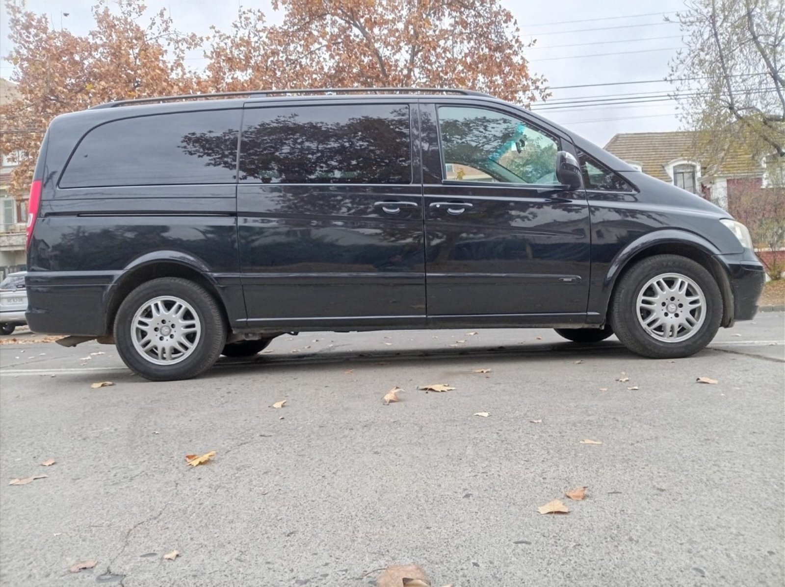 MERCEDES-BENZ VIANO TREND 2.1 AUT DIESEL 2012 - Imagen 4 de 10
