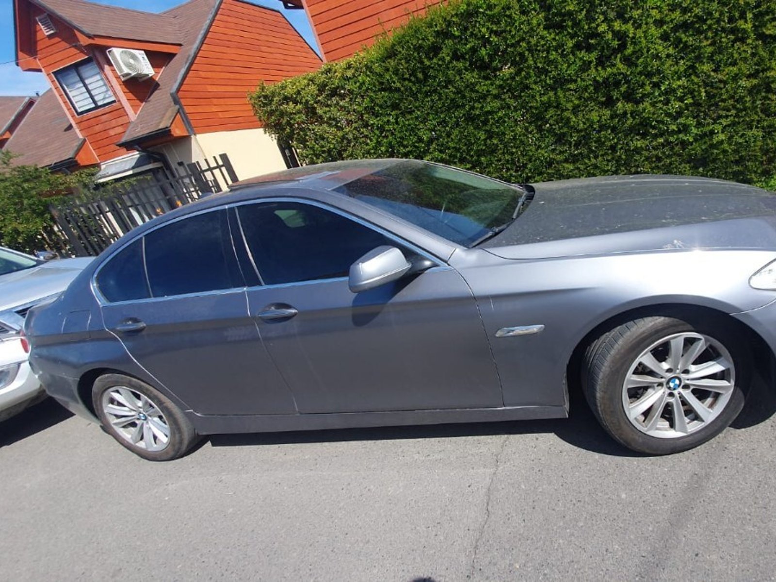 BMW 520I 2.0 AT 2013 - Foto 2 de 9
