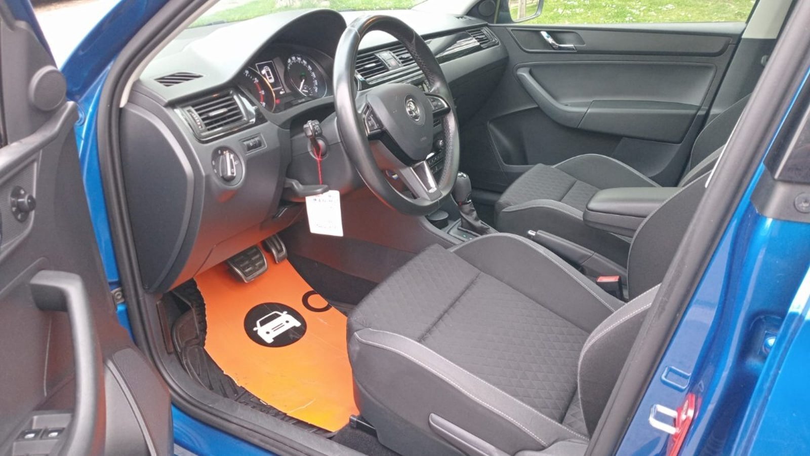 Skoda SPACEBACK TSI STYLE DSG 2017 - Imagen 8 de 10