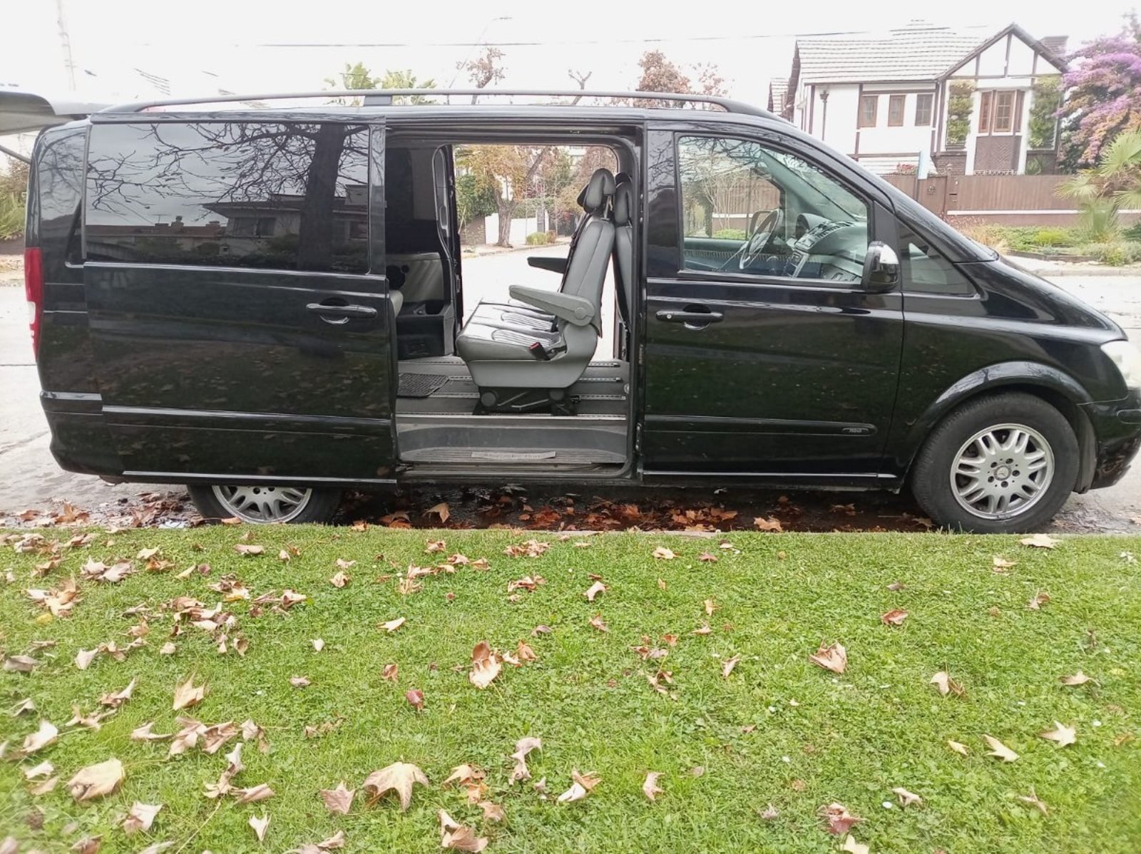 MERCEDES-BENZ VIANO TREND 2.1 AUT DIESEL 2012 - Imagen 6 de 10
