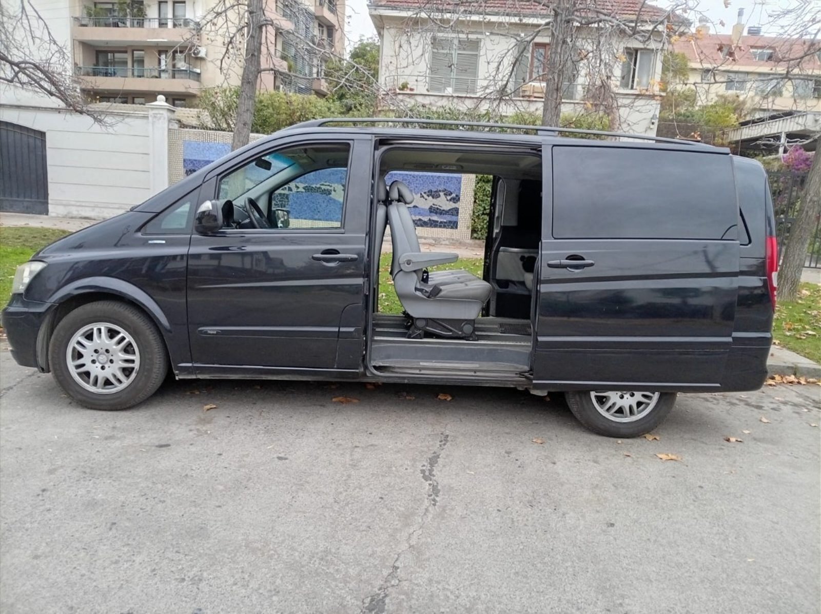 MERCEDES-BENZ VIANO TREND 2.1 AUT DIESEL 2012 - Imagen 5 de 10
