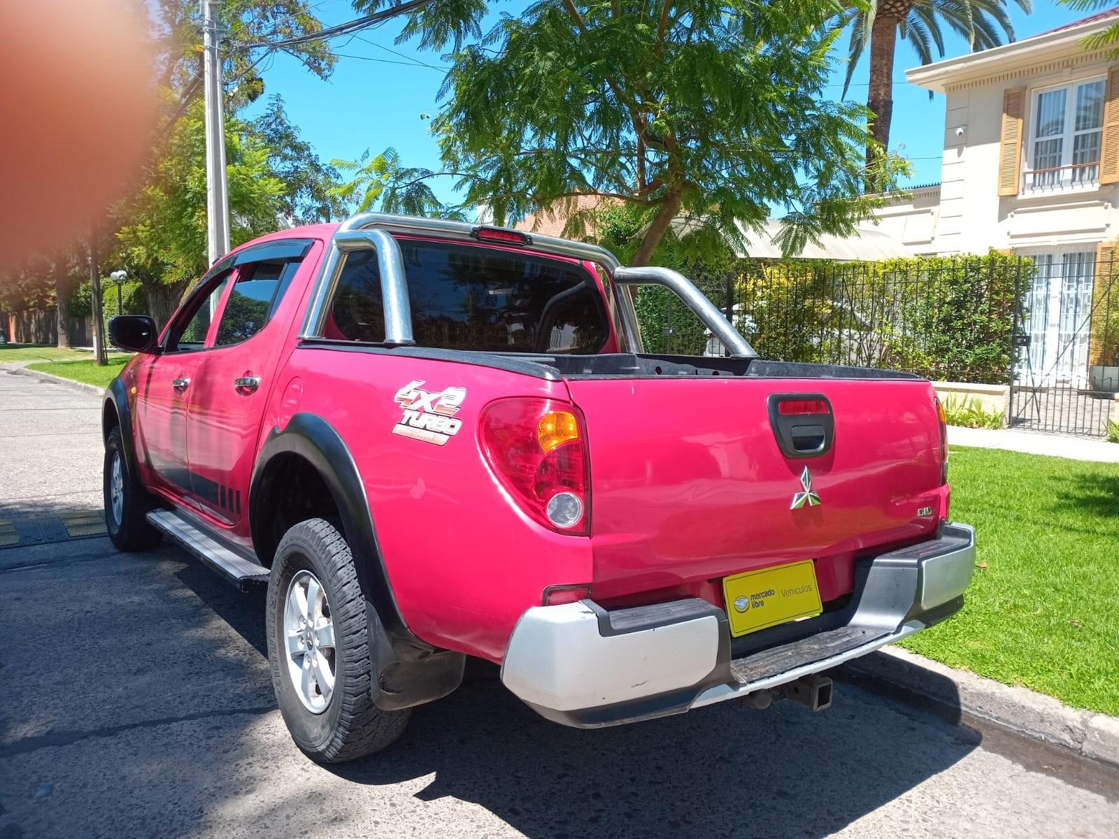 MITSUBISHI L200 katana 2.5 cr 2015 - Imagen 4 de 6