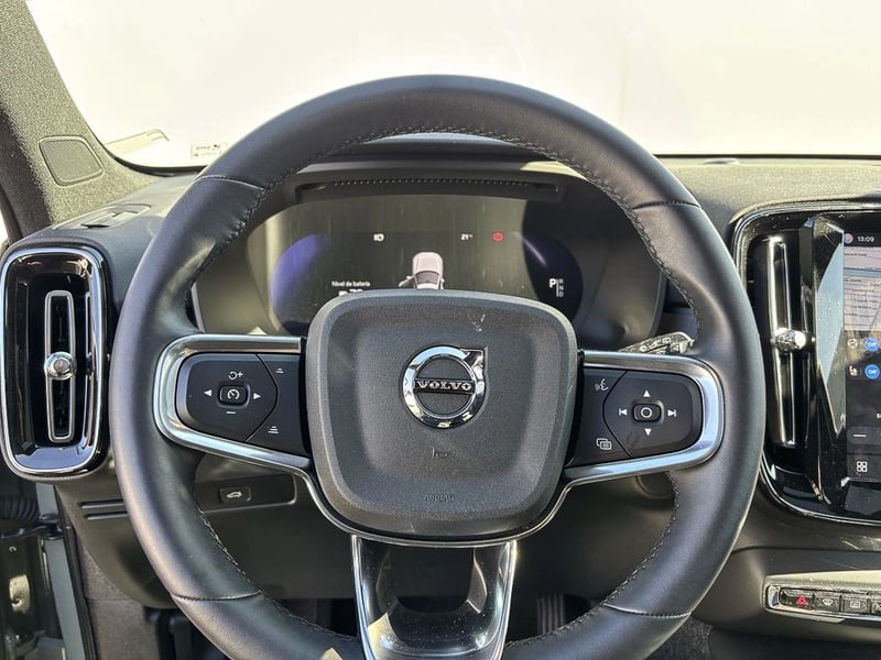 Volvo XC40 P6 RECHARGE 2024 - Imagen 8 de 19
