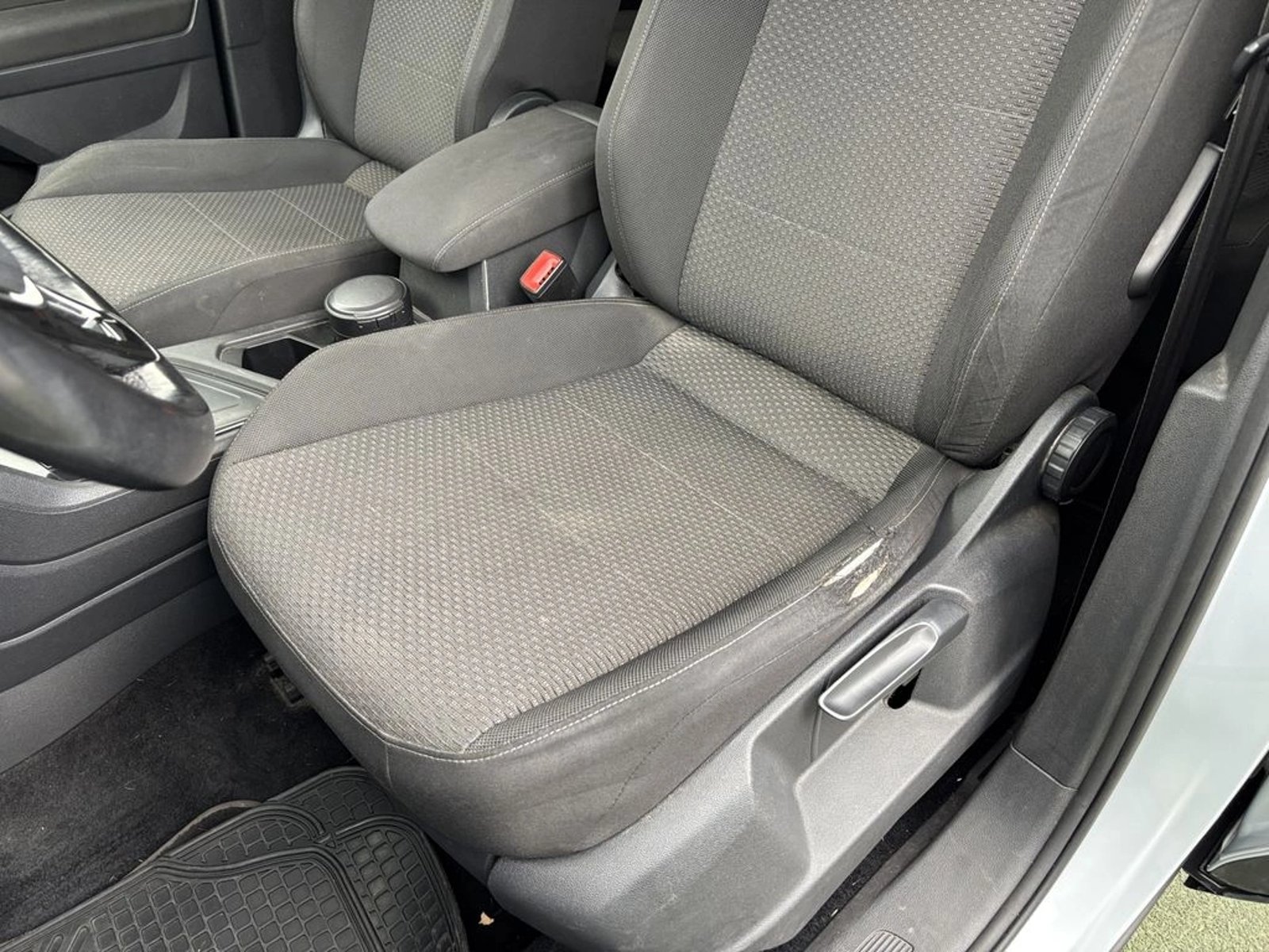 Volkswagen TIGUAN 1.4 TSI AUTO 2018 - Imagen 15 de 20