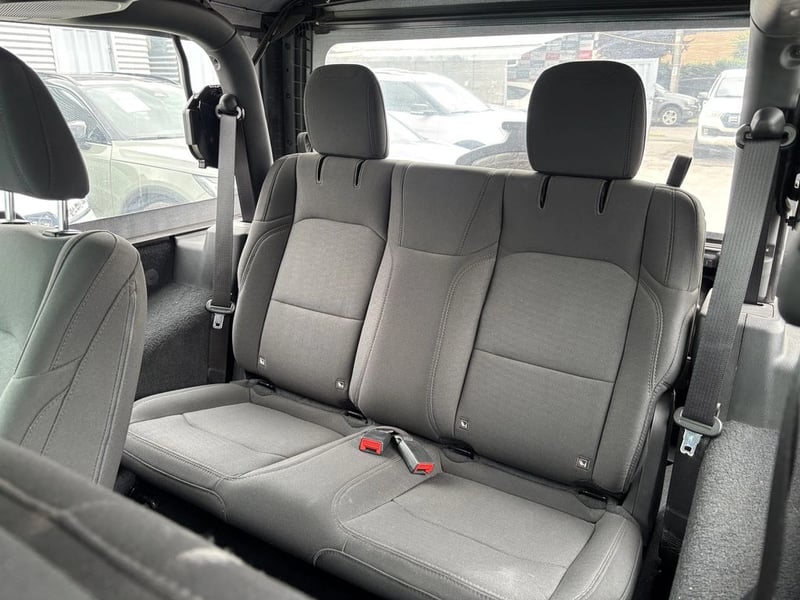 Jeep WRANGLER 3.6 SPORT X 4X4 AT 3P 2021 - Imagen 9 de 20