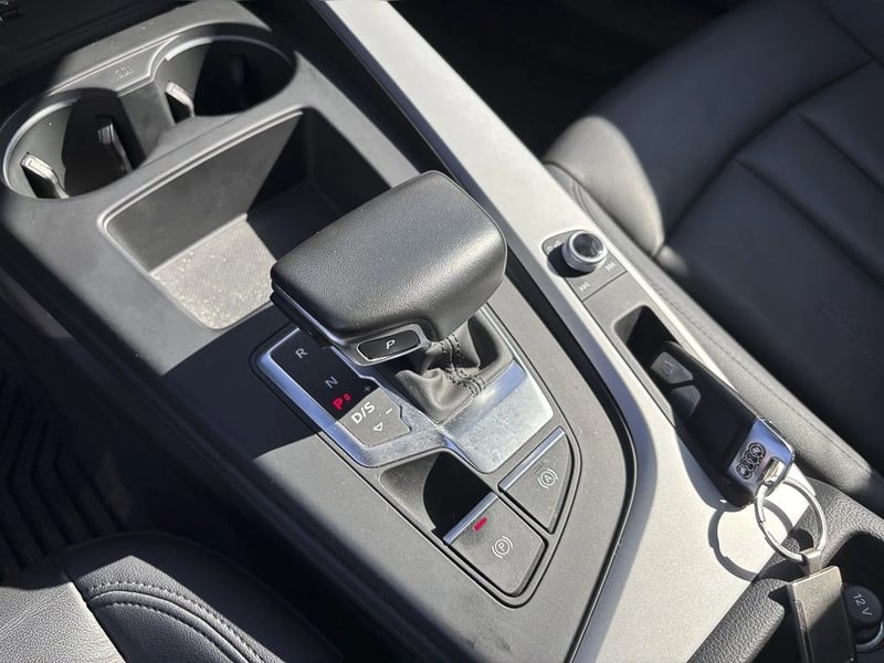 Audi A4 2.0 TFSI 35 S-TRONIC 2024 - Imagen 10 de 17