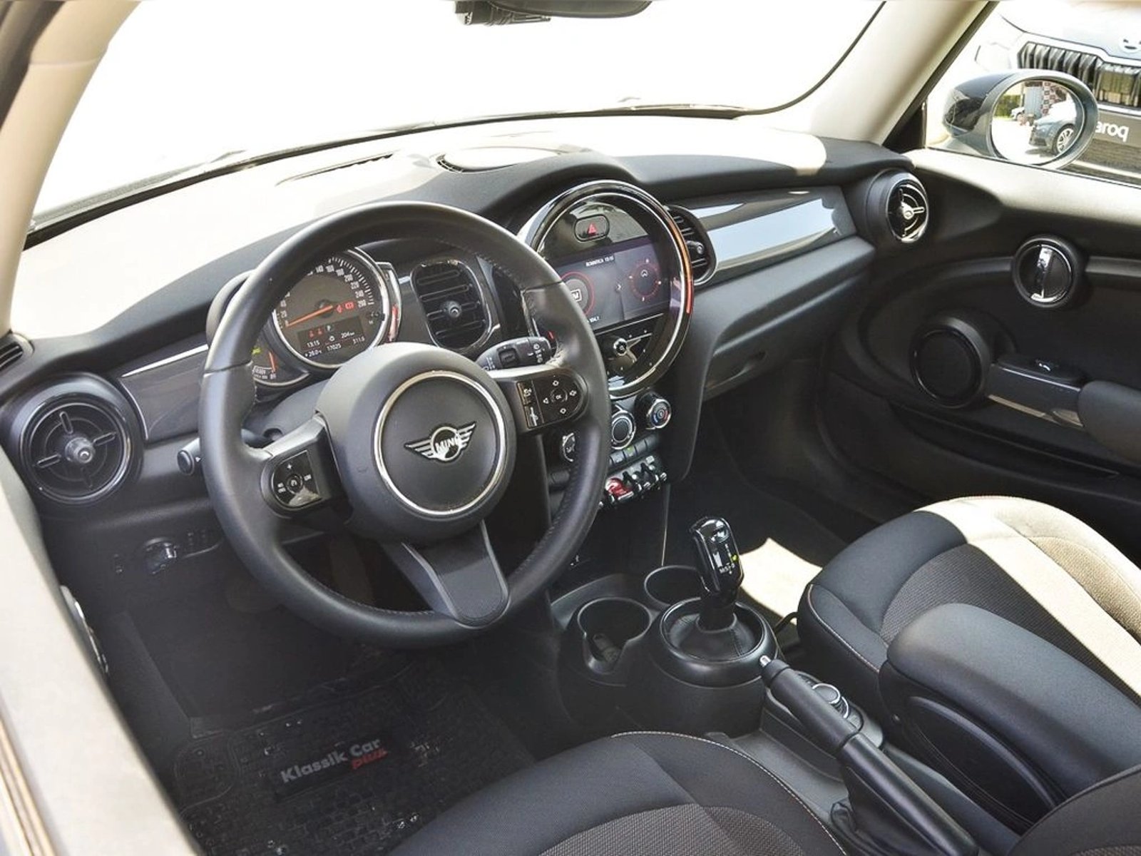 MINI COOPER 1.5 AUTO ESSENTIAL 2024 - Imagen 7 de 17