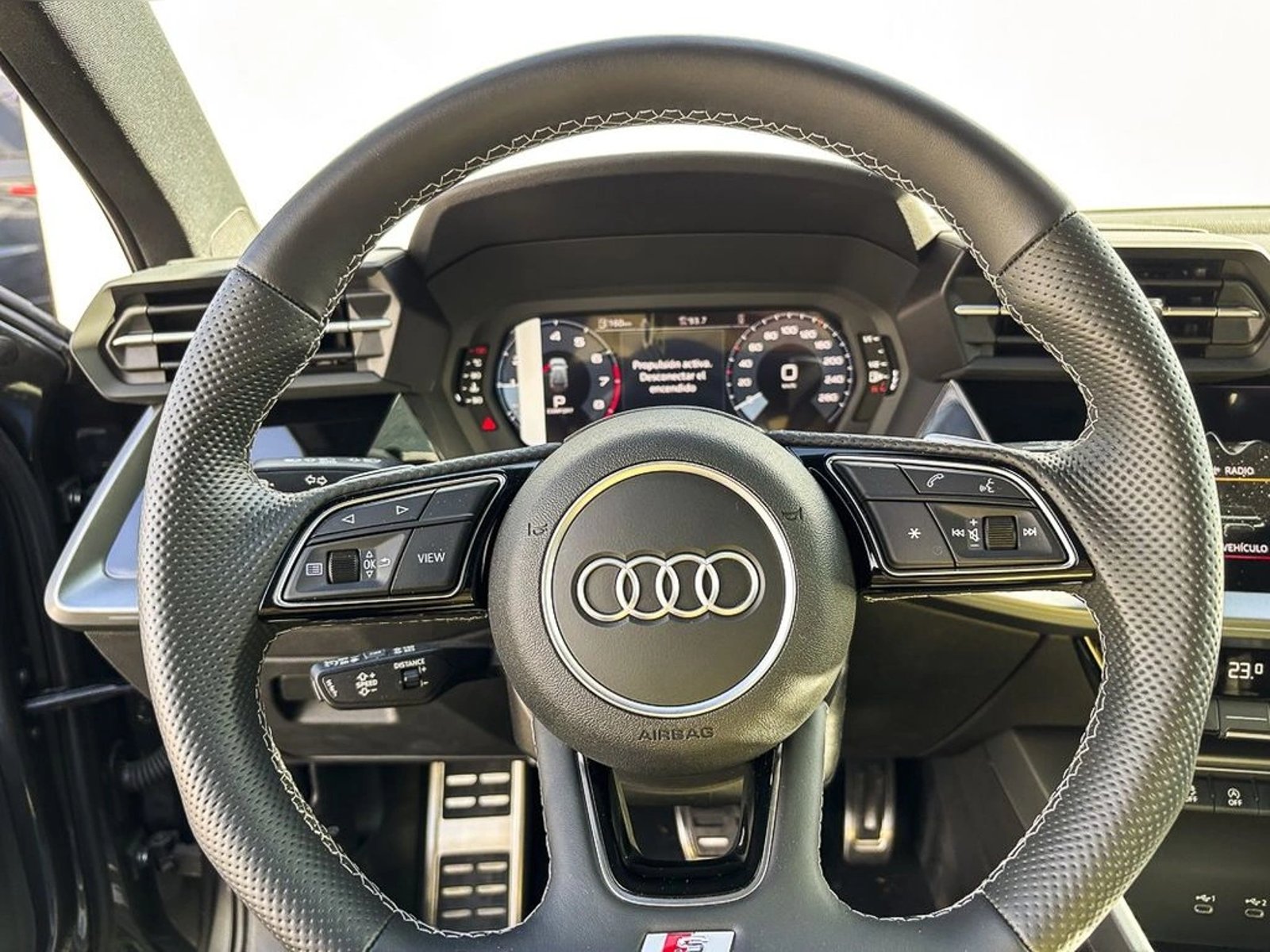 AUDI A3 35 1.5 TFSI S-LINE MHEV SPECIAL EDITION 2026 - Imagen 11 de 17