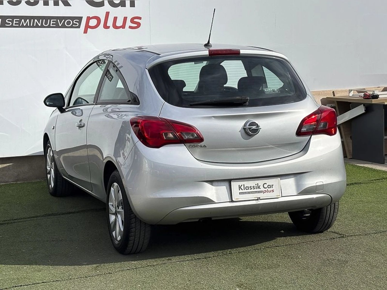 OPEL CORSA 1.4 ENJOY 2017 - Imagen 8 de 18