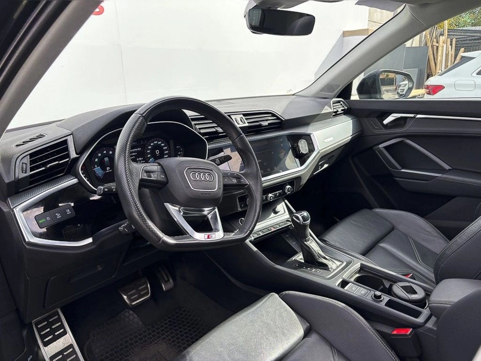 AUDI Q3 1.4 35 TFSI STRONIC AUTO SPORT 2025 - Imagen 6 de 18