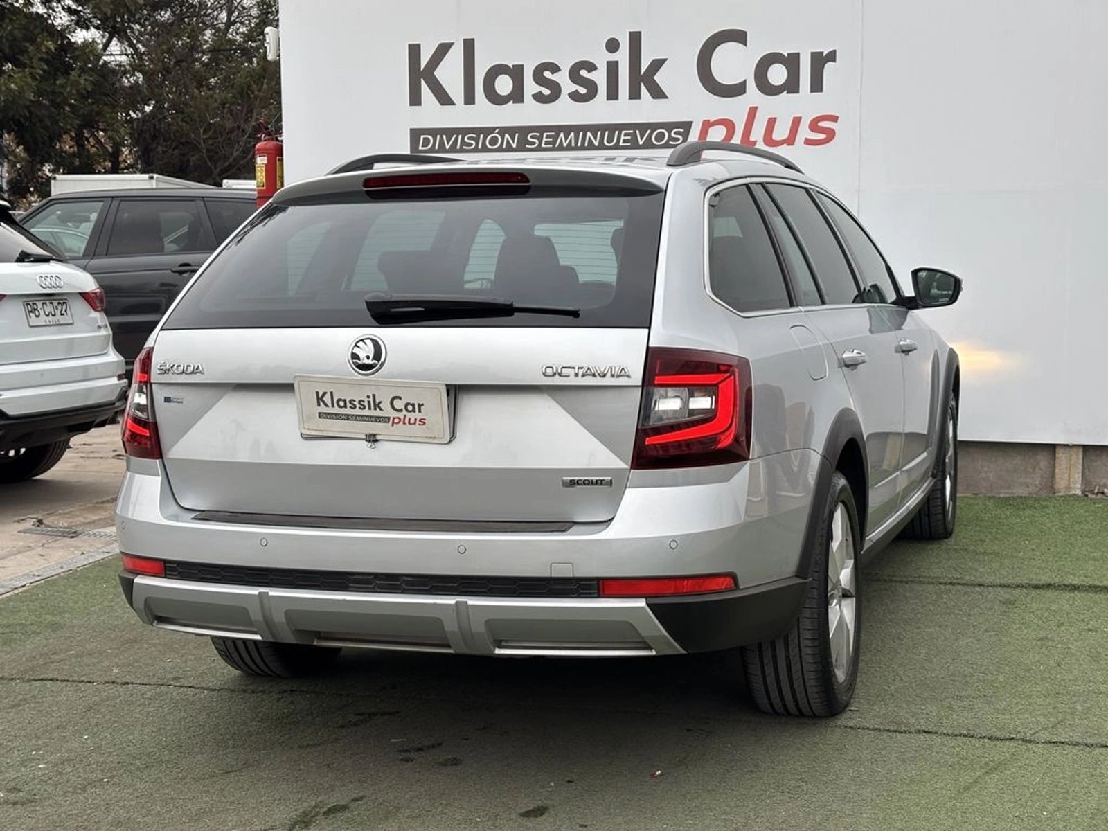 SKODA OCTAVIA 2.0 TDI DSG AUTO SCOUT 4WD 2018 - Imagen 3 de 17
