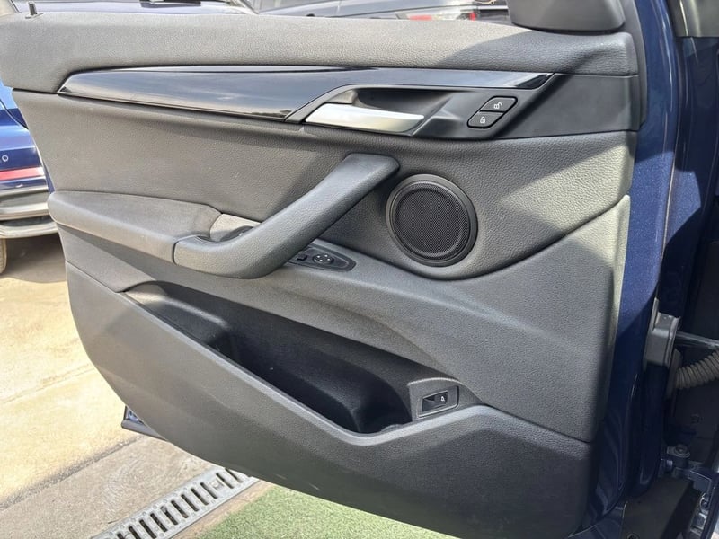 BMW X1 SDRIVE 18I LCI 1.5 AUT 2022 - Imagen 18 de 20