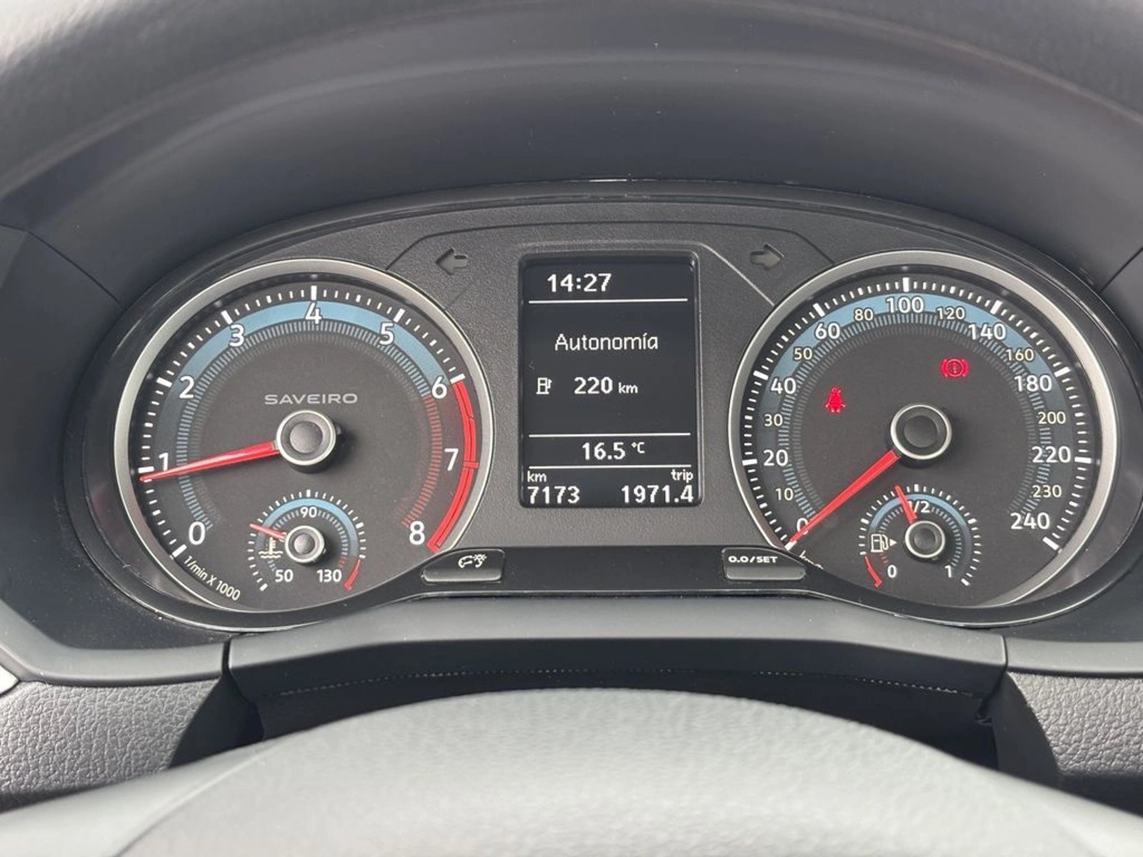 VOLKSWAGEN SAVEIRO 1.6 CS RADIO 9 MT 2024 - Imagen 14 de 20