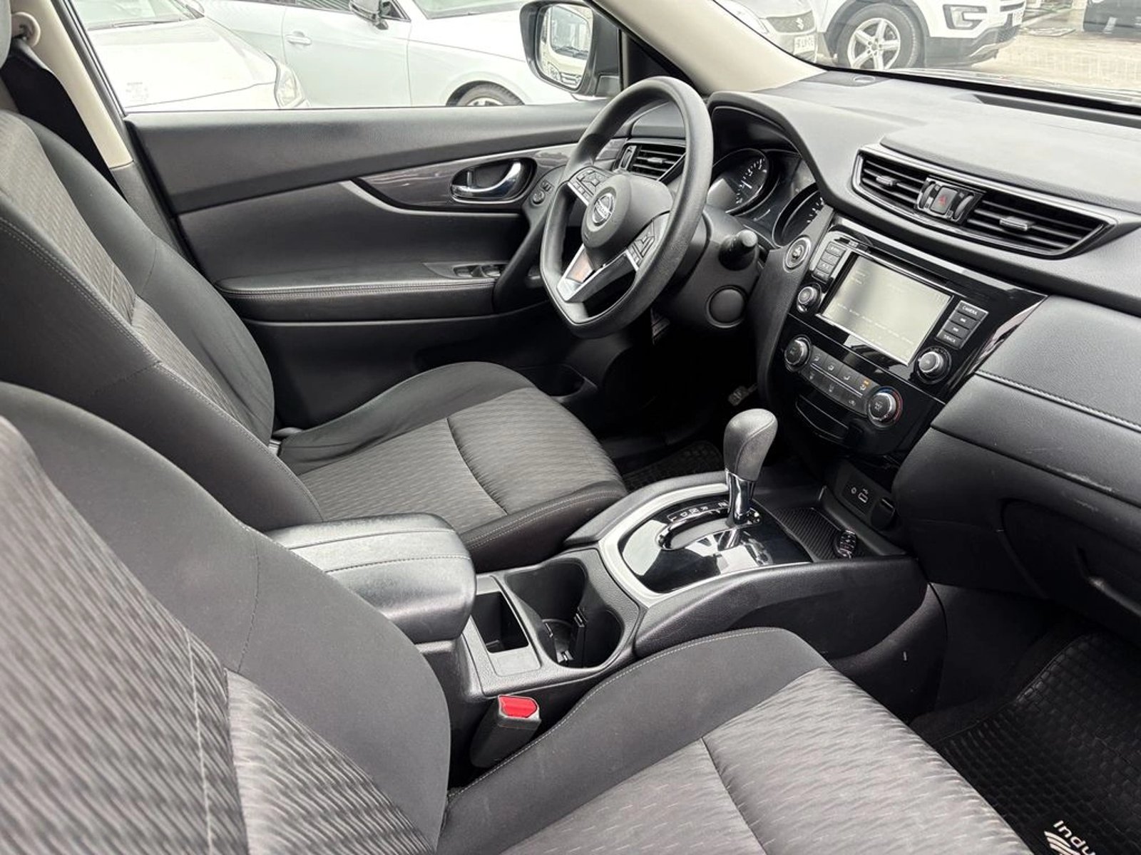 Nissan X-TRAIL 2.5 SENSE 4X2 CVT AUTO 7 PASAJEROS 2022 - Imagen 5 de 20