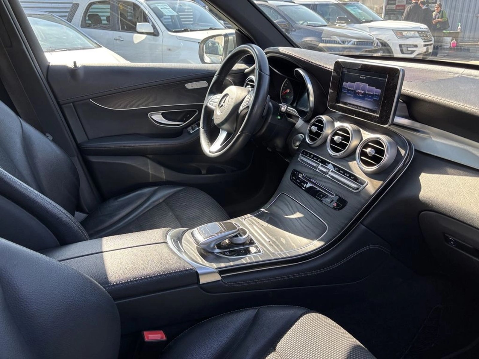 Mercedes-Benz GLC 250 2.0 4WD AT 5P 2017 - Imagen 5 de 20