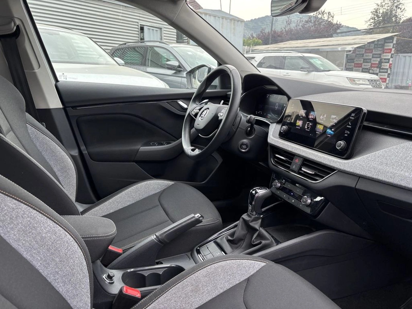 Skoda SCALA 1.5 TSI SELECTION  DSG AUTO 2025 - Foto 5 de 20