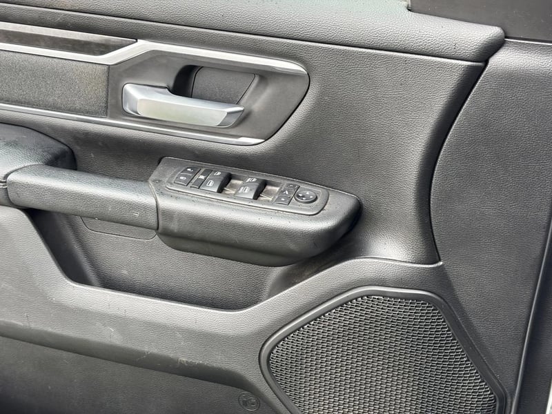 RAM 1500 3.6 BIG HORN 4X4 CREW CAB E-TORQUE AT 4P 2023 - Imagen 19 de 20