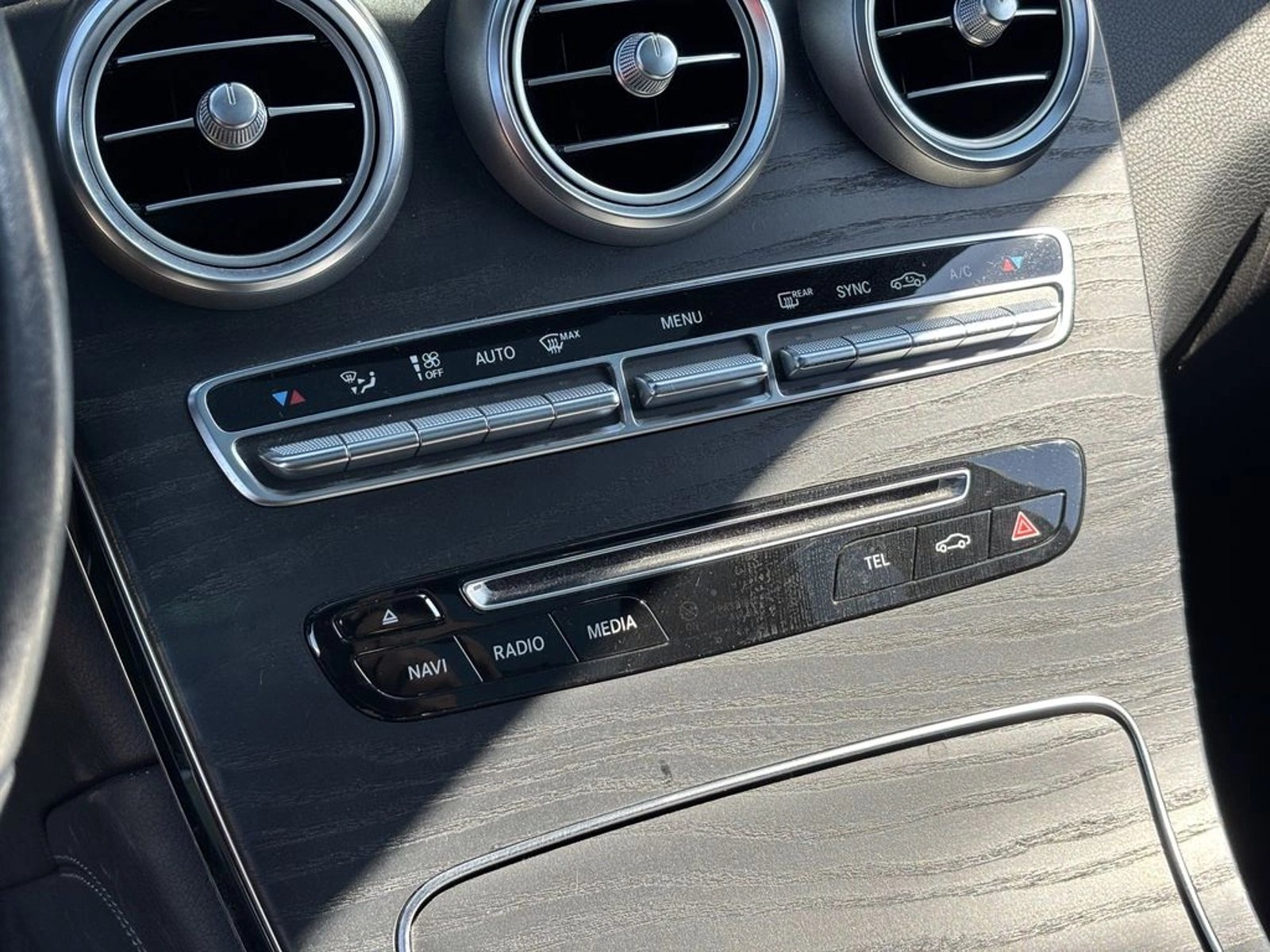 Mercedes-Benz GLC 250 2.0 4WD AT 5P 2017 - Imagen 18 de 20