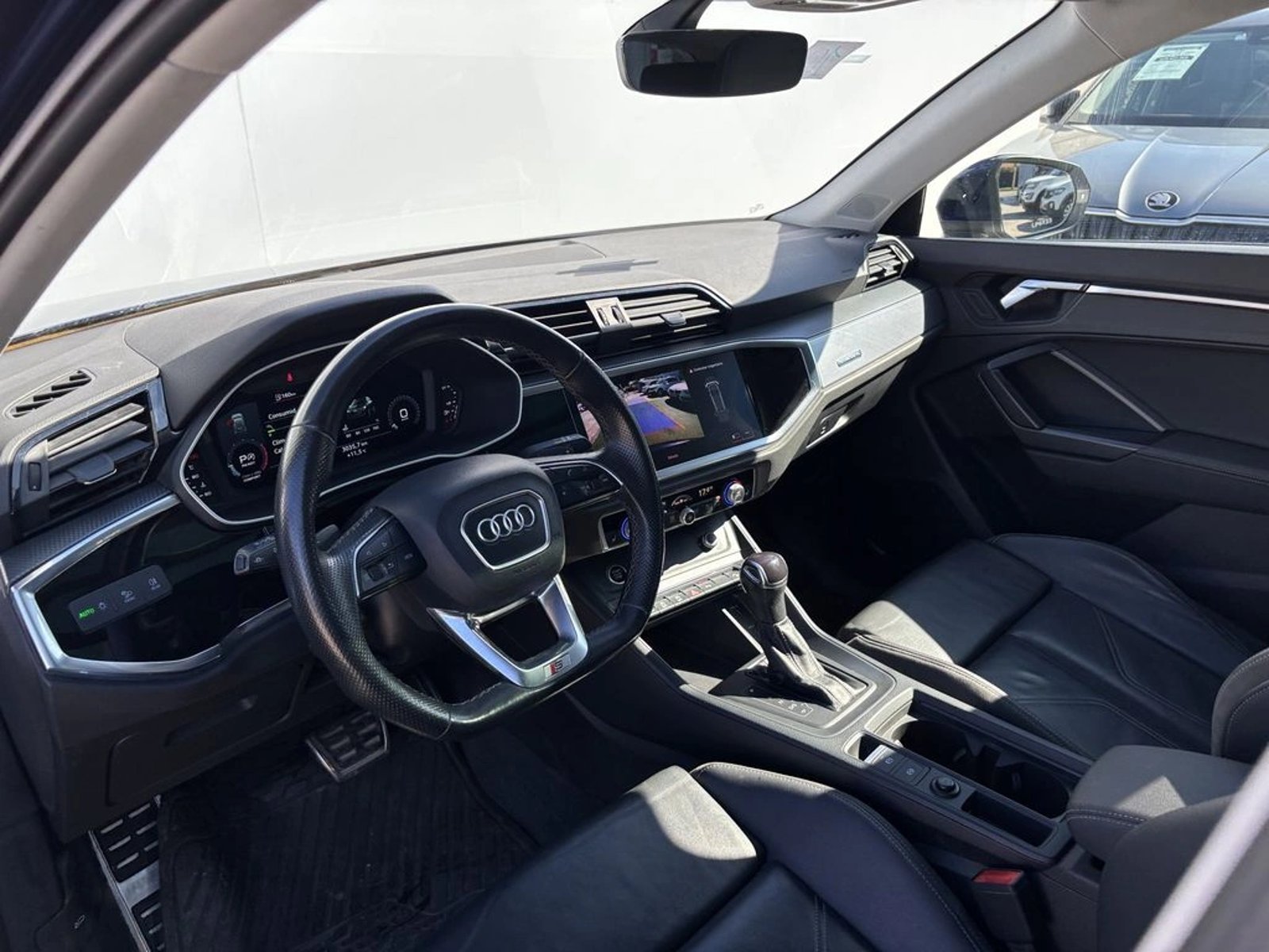 Audi Q3 2.0 40 TFSI STRONIC SPORT QUATTRO 2022 - Imagen 9 de 20