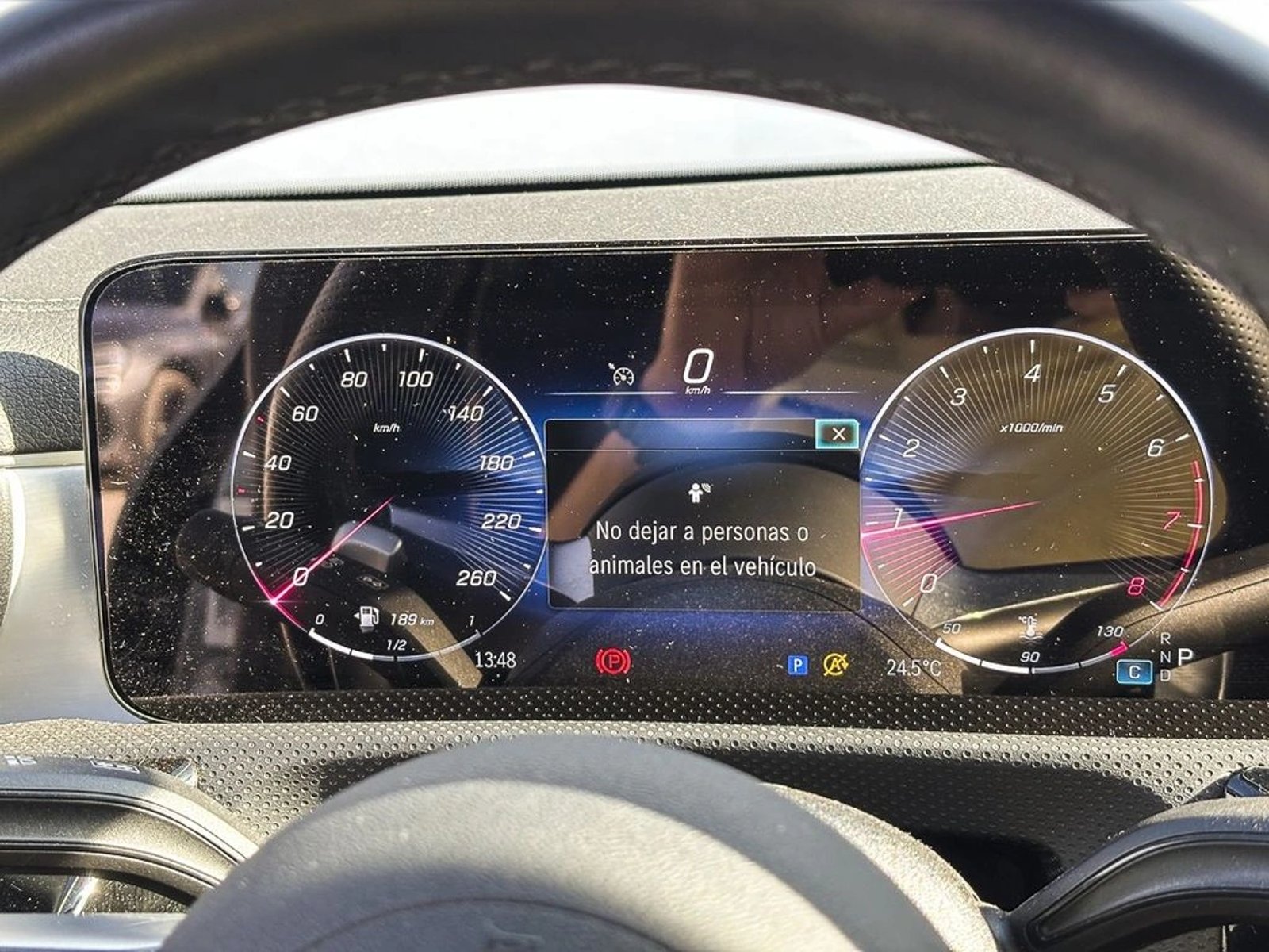 MERCEDES-BENZ CLA 200 AMG LINE 2025 - Imagen 12 de 13