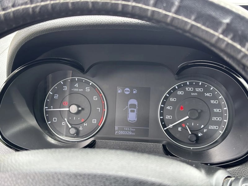Dongfeng AX5 1.4 L TURBO 4X2 MT 5P 2019 - Imagen 18 de 20