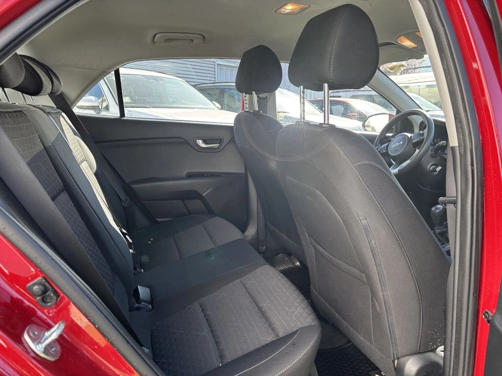 Kia RIO 5 1.4 EX 4X2 HB AC CI 6MT 5P. 2024 - Imagen 8 de 20