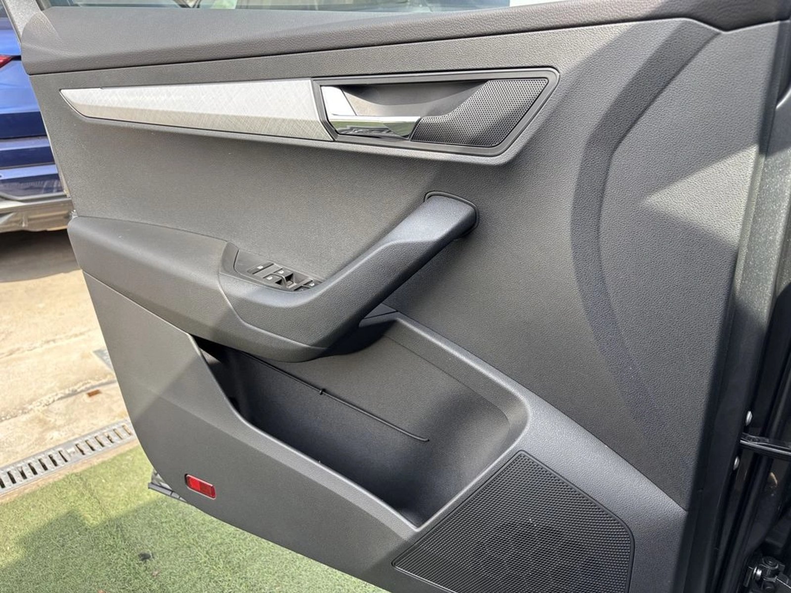 Skoda KAROQ 1.4 TSI AMBITION AUTO 2025 - Imagen 20 de 20