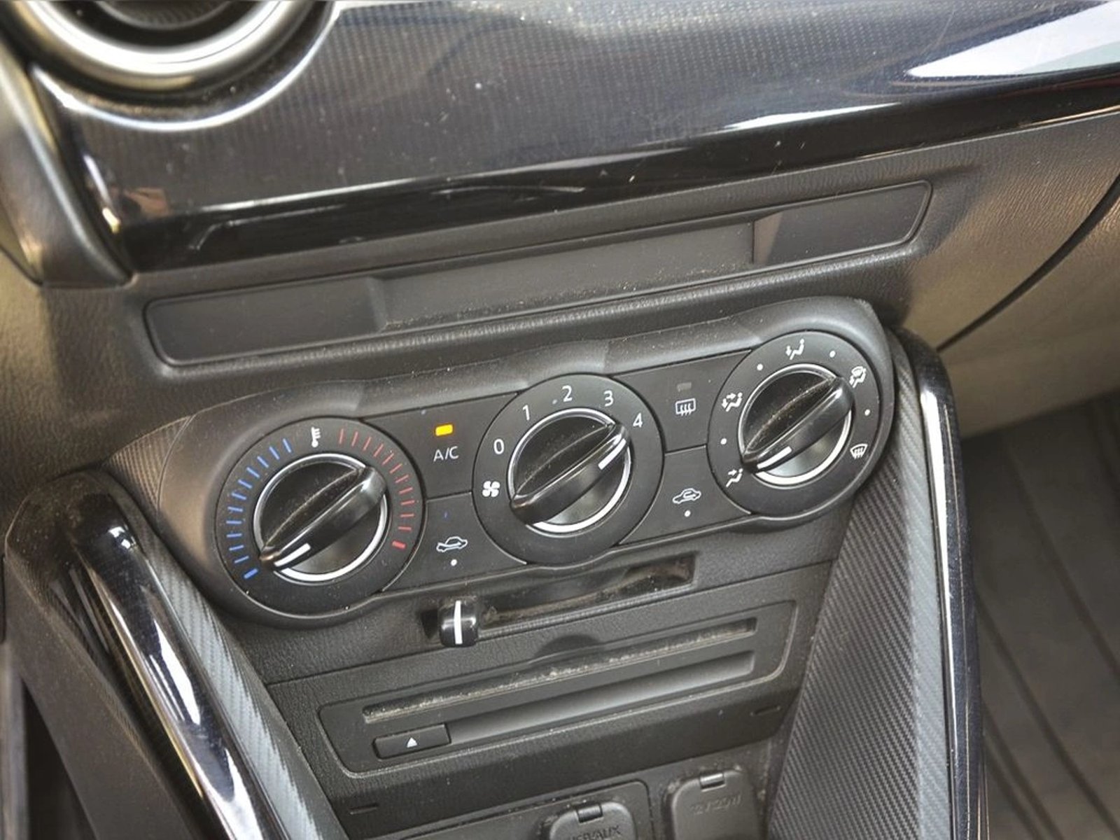 MAZDA 2 SPORT 1.5 MANUAL V SKYACTIVE 2021 - Imagen 11 de 18
